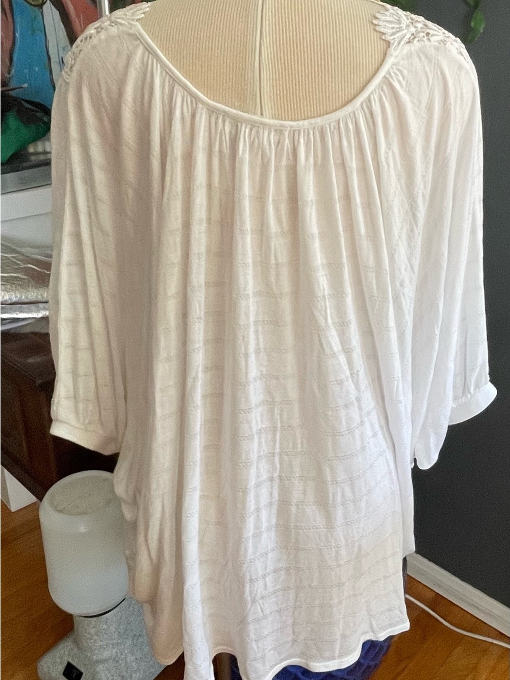 White Blousy Blouse with bat wing sleeves and lace yoke - M - Picture 2 of 5